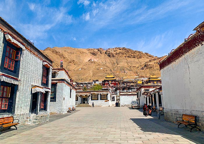 shigatse-tashilunpo-monastery1