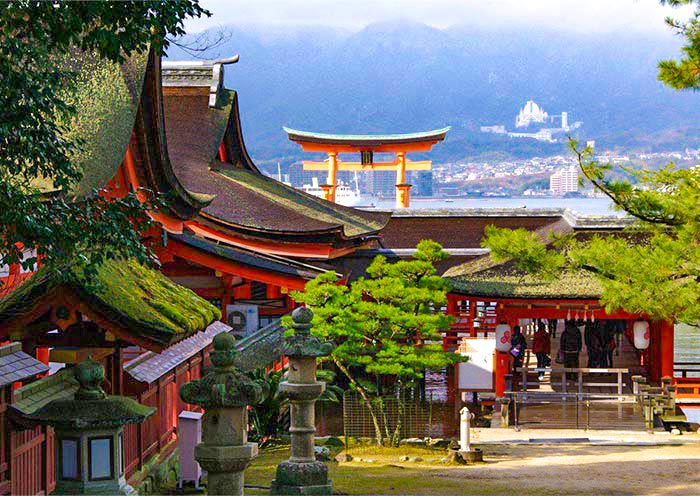 itsukushima-shrine2