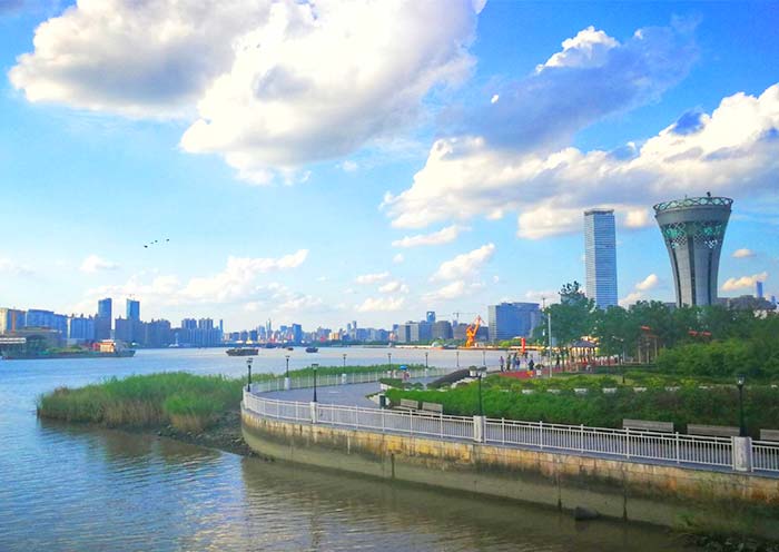 shanghai-biking-qiantan-park1