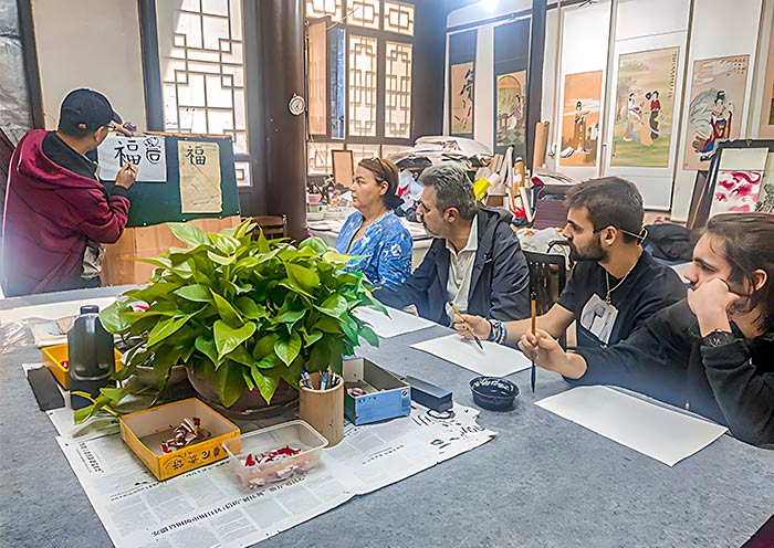 親子遊·西安精華 | 西安-兵馬俑-大唐不夜城-大雁塔-陜西歴史博物館3天人文歴史之旅